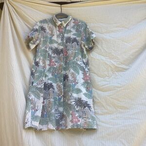 C&C California Floral Linen dress in tropical print, size small